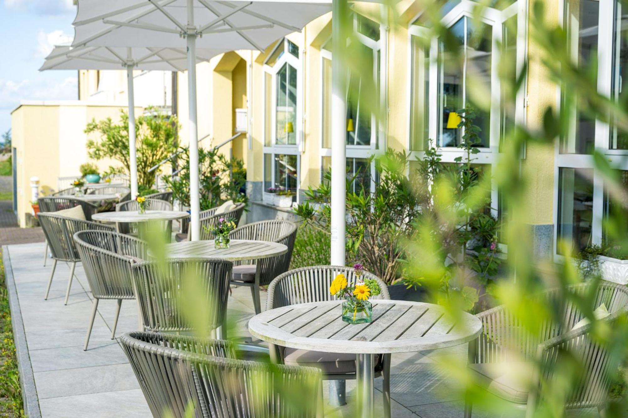 Inselhotel Ruegen Goehren  Exteriör bild