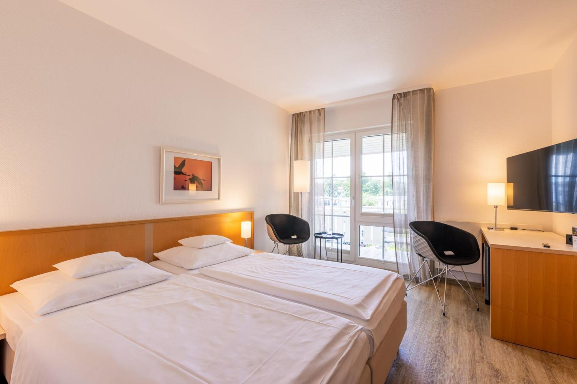 Inselhotel Ruegen Goehren  Exteriör bild