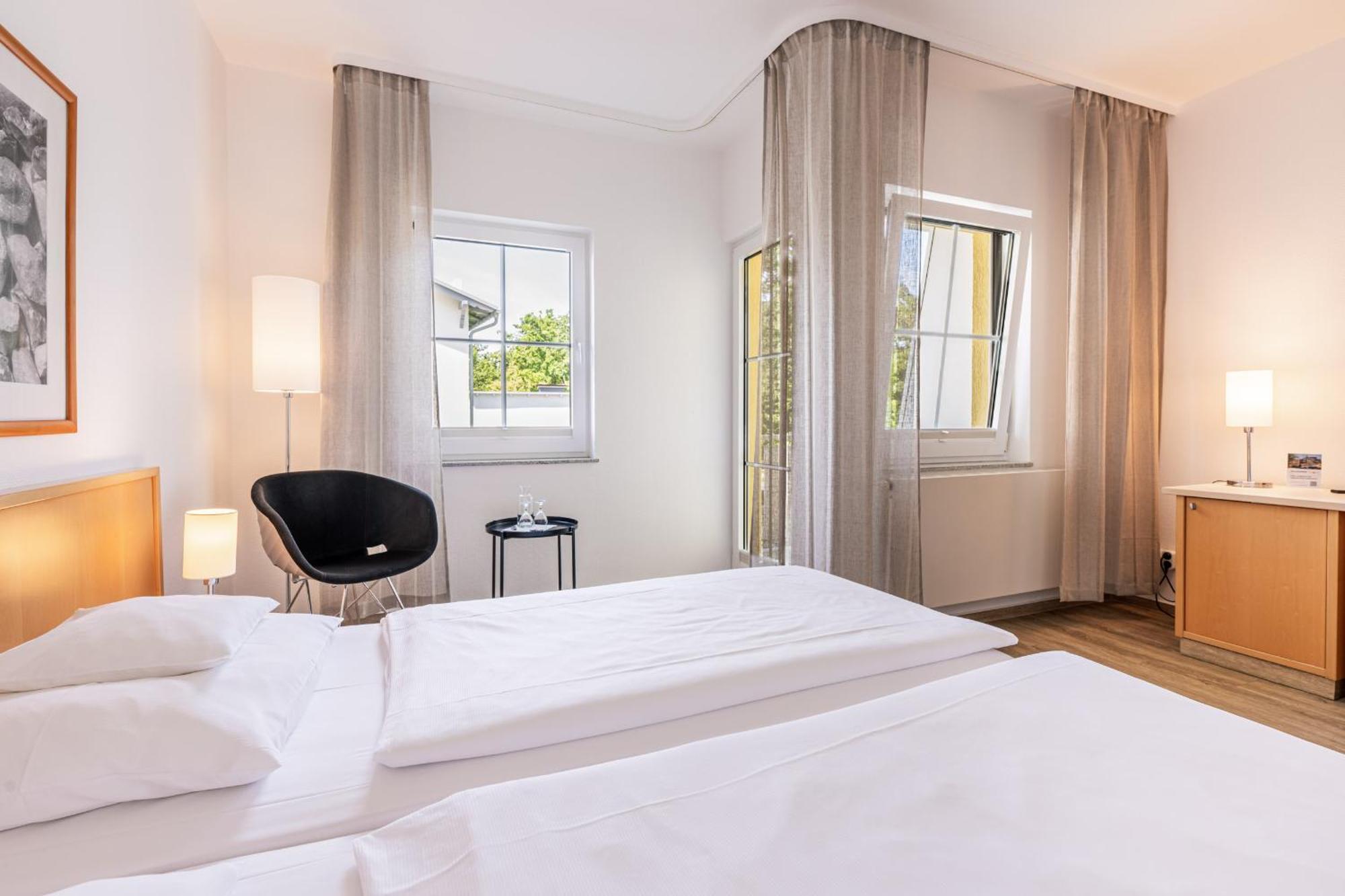 Inselhotel Ruegen Goehren  Exteriör bild